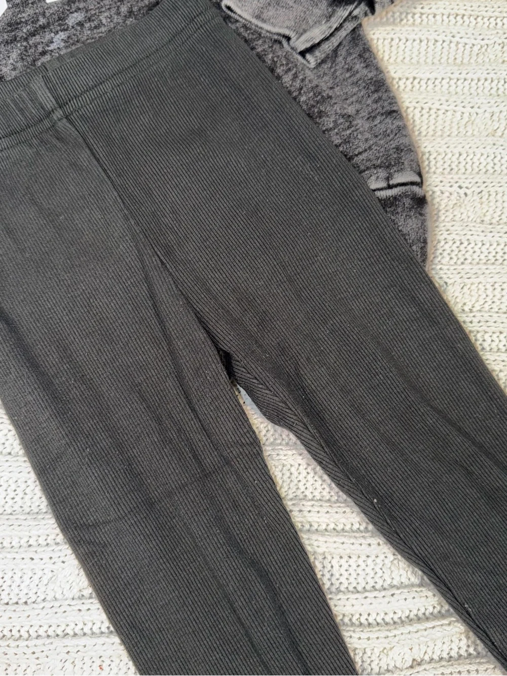 Little Bipsy outfit with Black Ribbed Kids Leggings